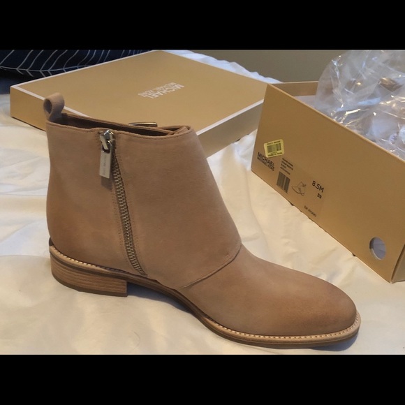 Michael Kors Ankle Boots - Picture 6 of 6